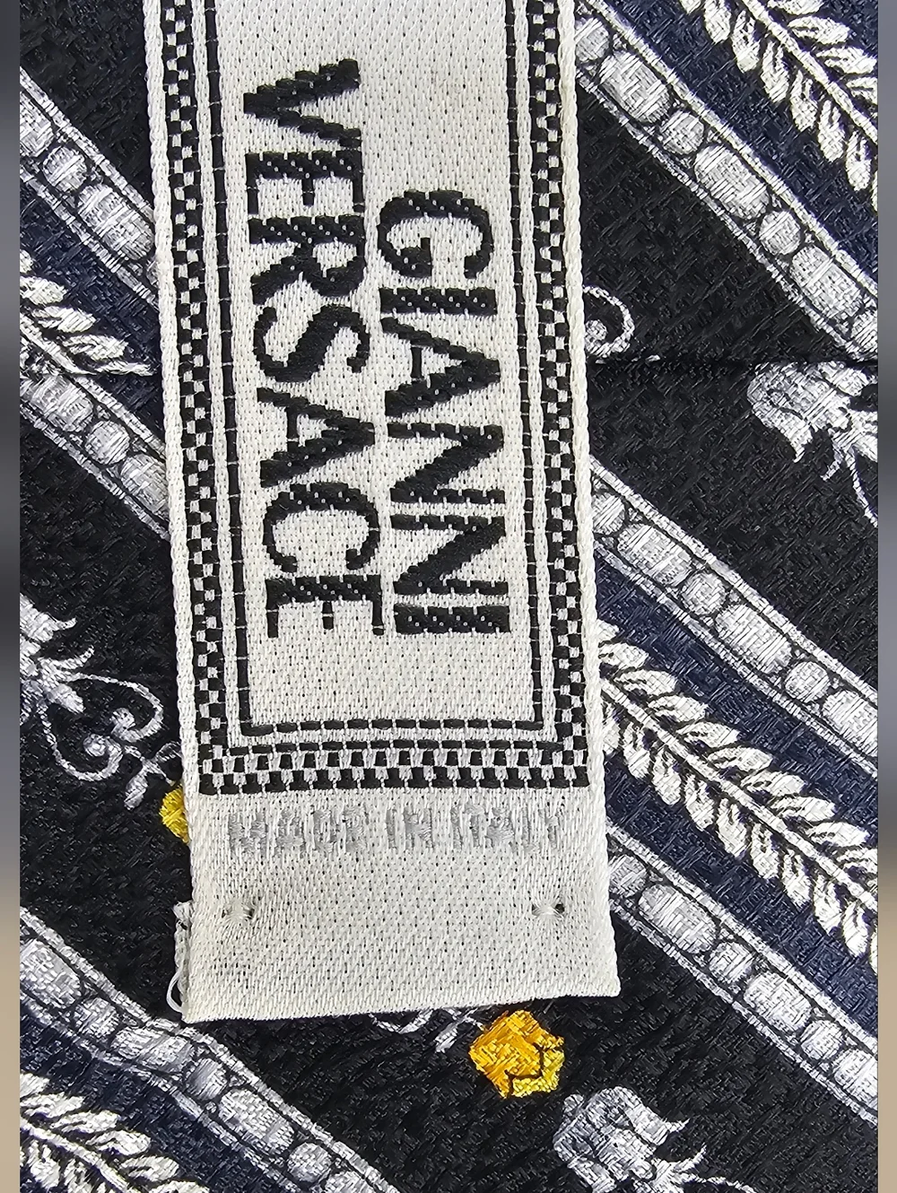 Gianni Versace Men's 100% Silk Tie Black Silver Gold Medusa Floral Italy